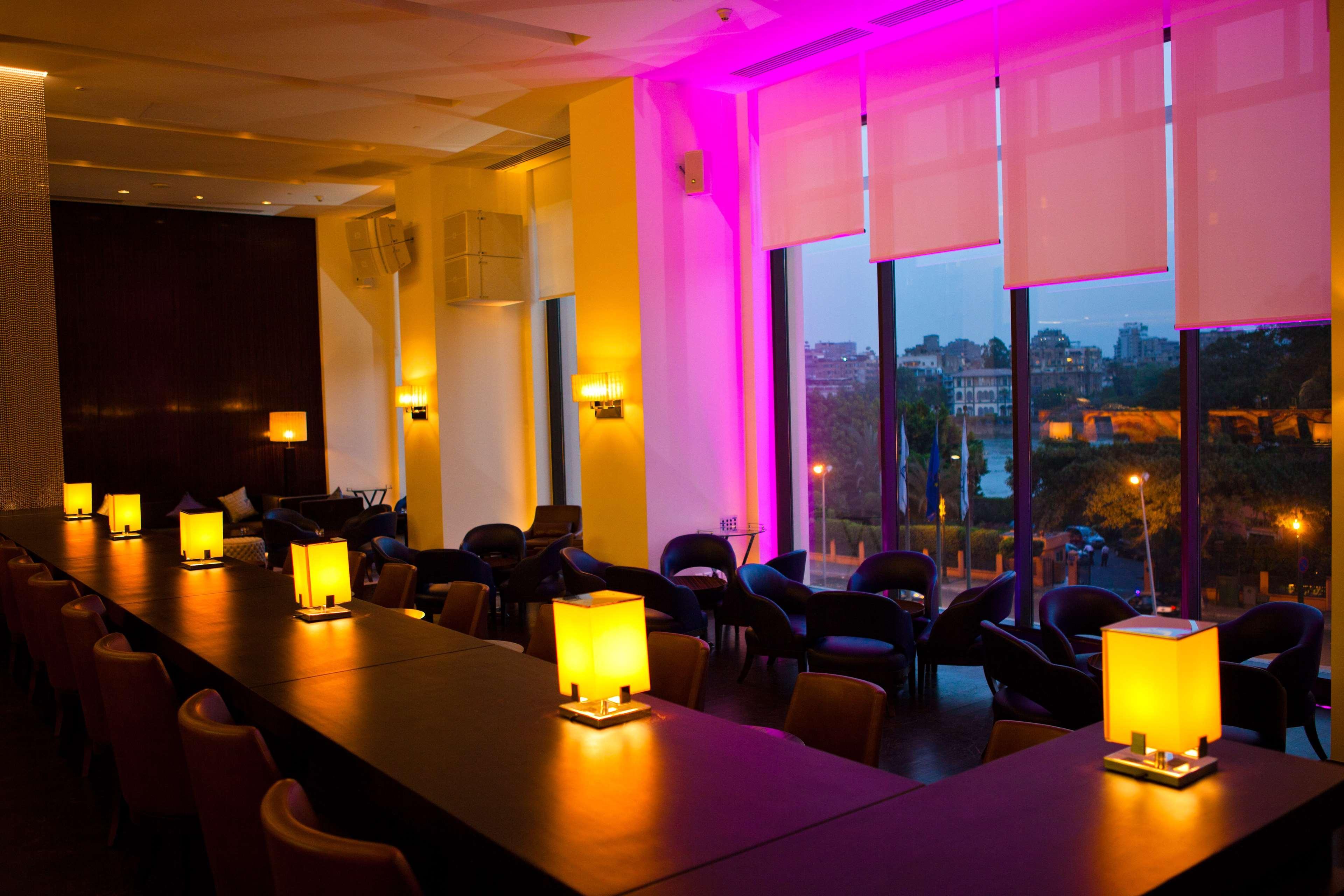 Sofitel Cairo Downtown Nile Hotel Ngoại thất bức ảnh The lounge at the 100th floor