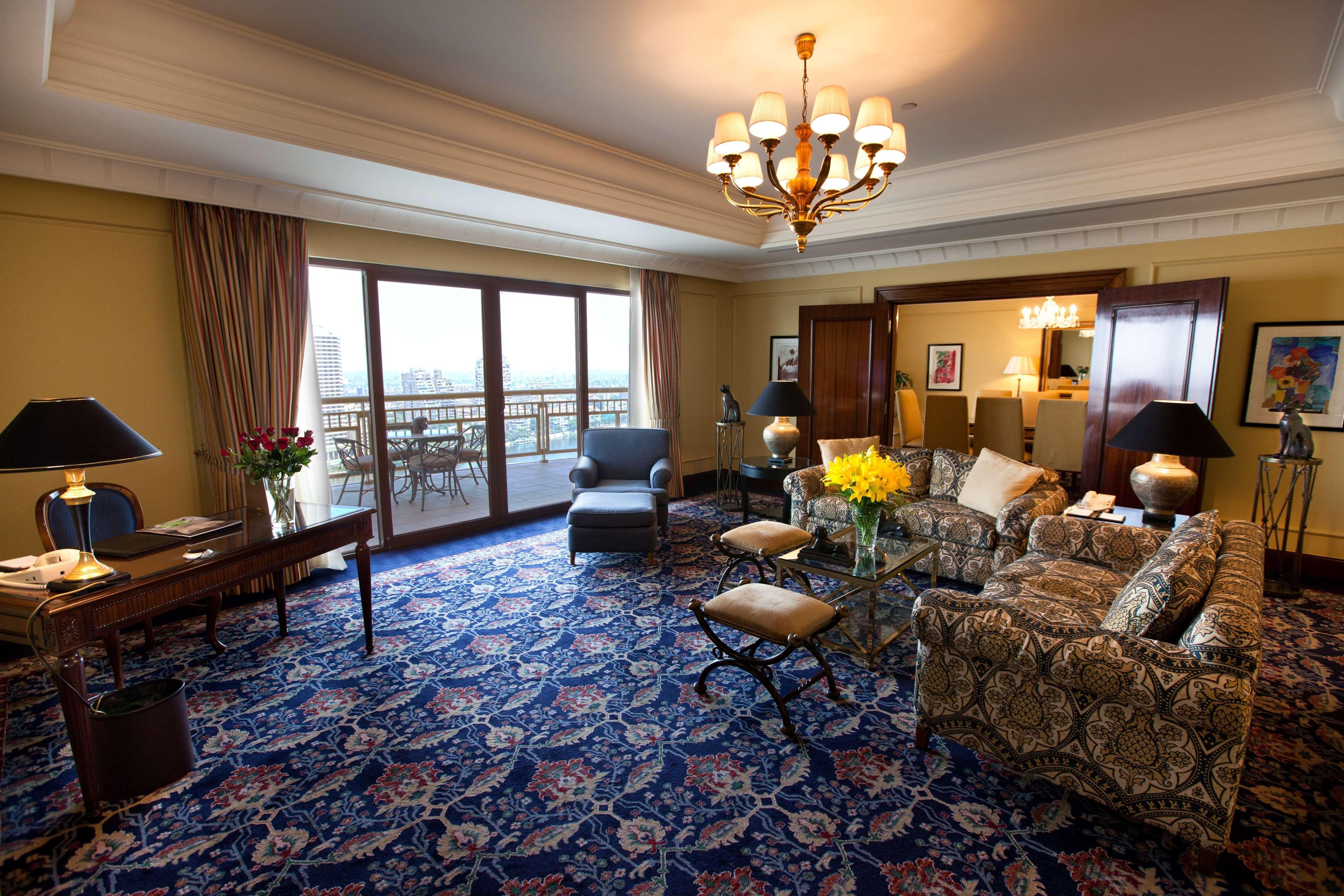 Sofitel Cairo Downtown Nile Hotel Phòng bức ảnh A suite at the InterContinental
