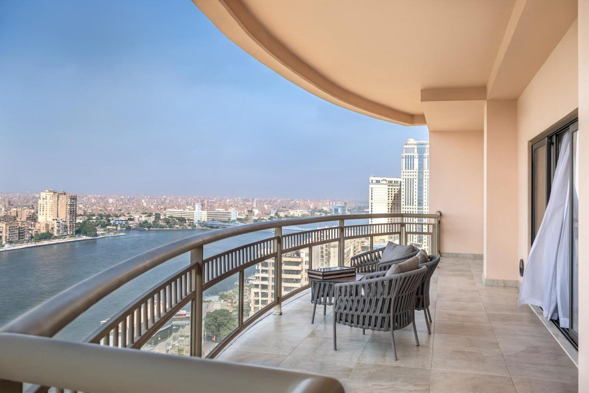 Sofitel Cairo Downtown Nile Hotel Ngoại thất bức ảnh View from a suite